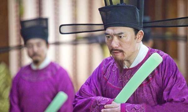 古代的皇帝和大臣每天早上几点上班？晚上几点下班？信不信由你