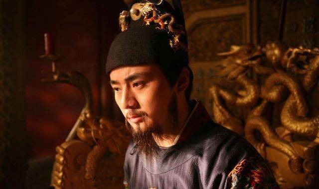 古代的皇帝和大臣每天早上几点上班？晚上几点下班？信不信由你