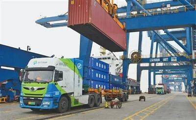 生态文明建设实现新进步(新时代画卷·决战决胜“十四五”)