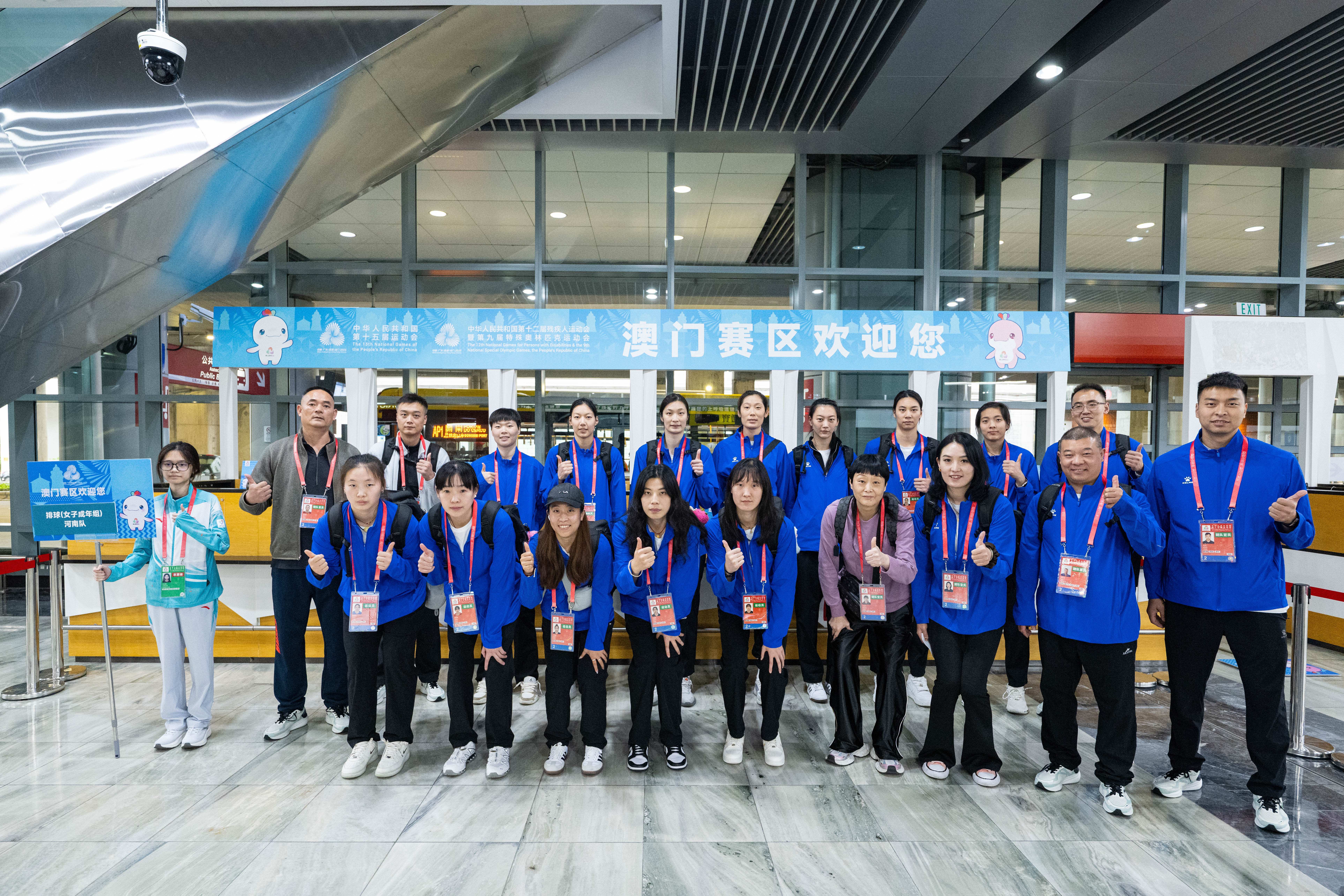 女排全运会爆大冷！卫冕冠军开门黑 朱婷送李盈莹3-0