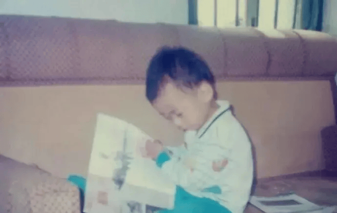 小朋友1999年捐款140元给国家造航母，总装备部将钱退回并寄来贺卡，当事人：没想到愿望会实现